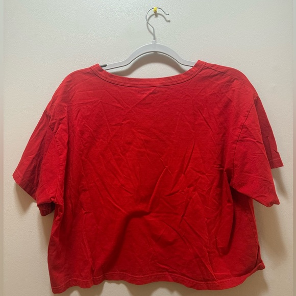 Cropped Champion Tee - Picture 2 of 4